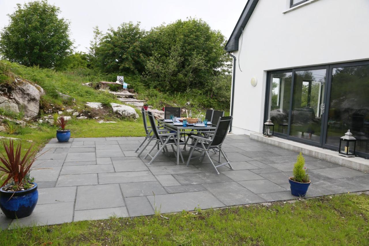 Luxury 6 Bedroom Spiddal Villa, Jacuzzi, Balcony Galway Exterior photo