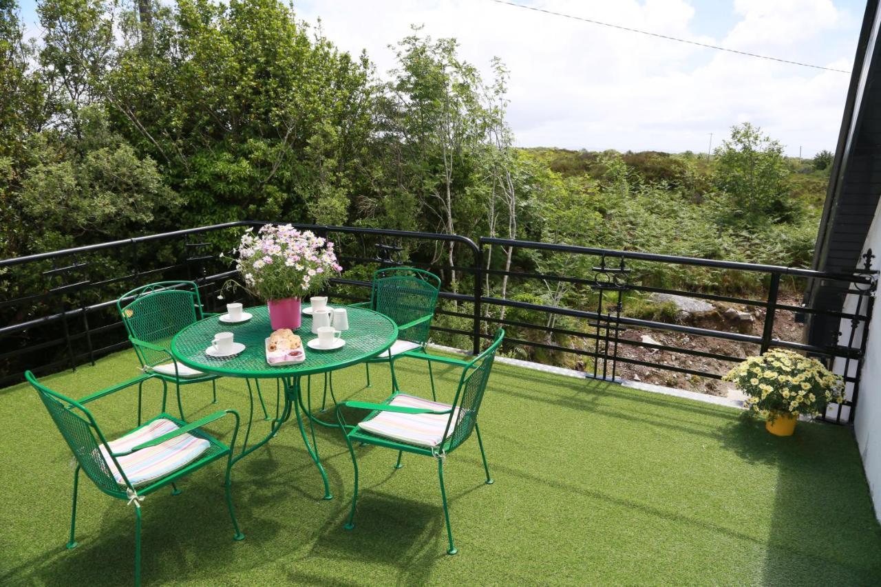 Luxury 6 Bedroom Spiddal Villa, Jacuzzi, Balcony Galway Exterior photo